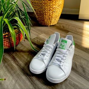 Classic White Stan Smith Adidas! Size 11